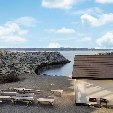 Nyaraló 4 Bedroom Cozy Home In Sveio *